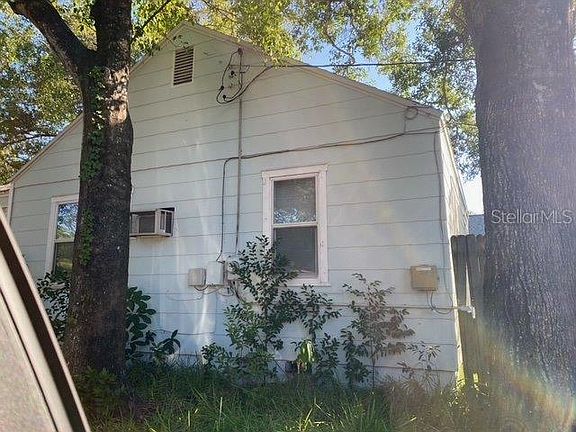 3rd image of 2730 14th Ave N