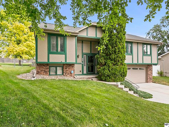 2nd image of 3028 S 159th Avenue Cir