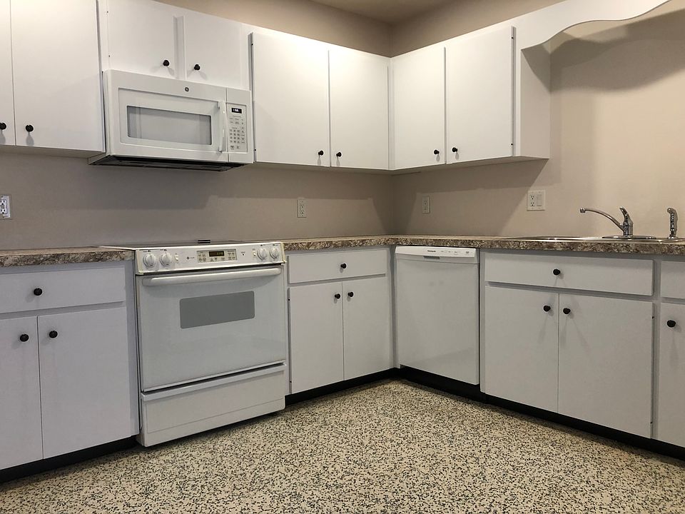 1st image of 328C Tamiami Trl S