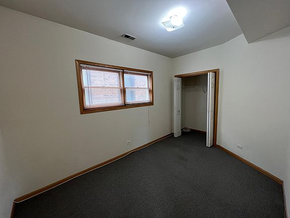 5th image of 1351 N Wolcott Ave #2F