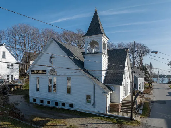 10 Seabreeze Avenue, Stonington, ME 04681