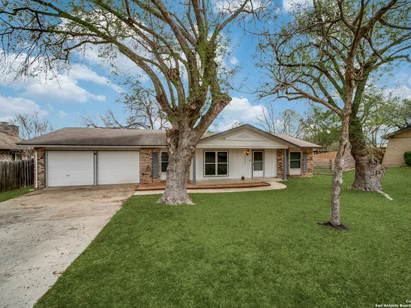 13906 Taurus Ln, Universal City, TX 78148
