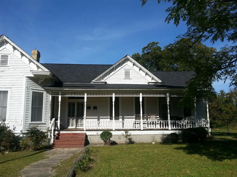 2328 Cottage Ave #A