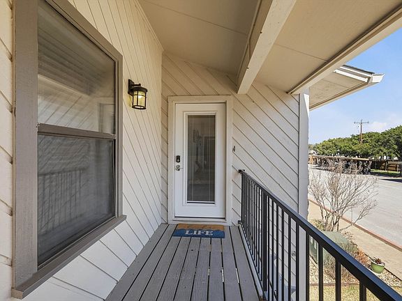 3rd image of 3033 Hells Gate Loop #E207