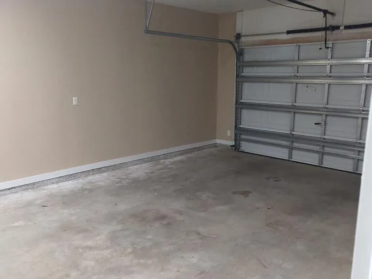 605 E Williams Ave — Photo 8