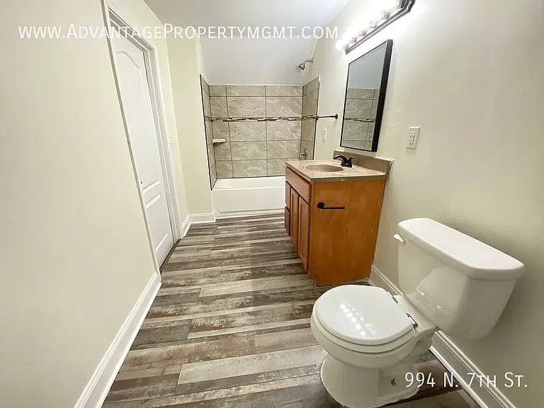 994 N 7th St — Photo 14