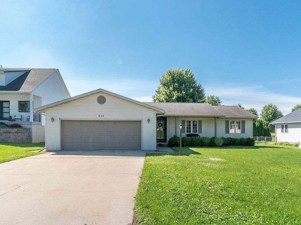 1st image of 434 Amber Ln