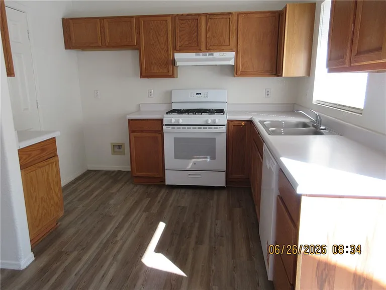 2619 Crozier Ave — Photo 4
