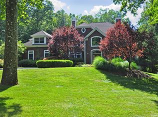 152 Hardscrabble Lake Dr, Chappaqua, NY 10514