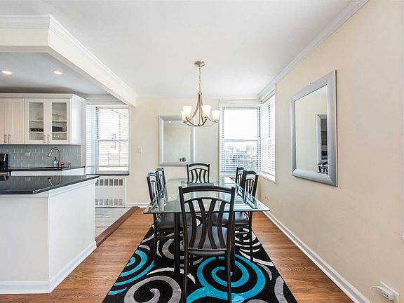 5th image of 1840 211th St APT 6H