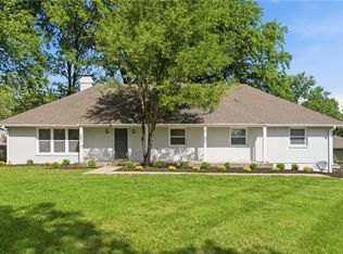 1001 Tam O Shanter Dr, Kansas City, MO 64145