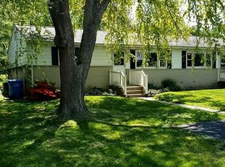 8 Holly Ln, Mechanicsburg, PA