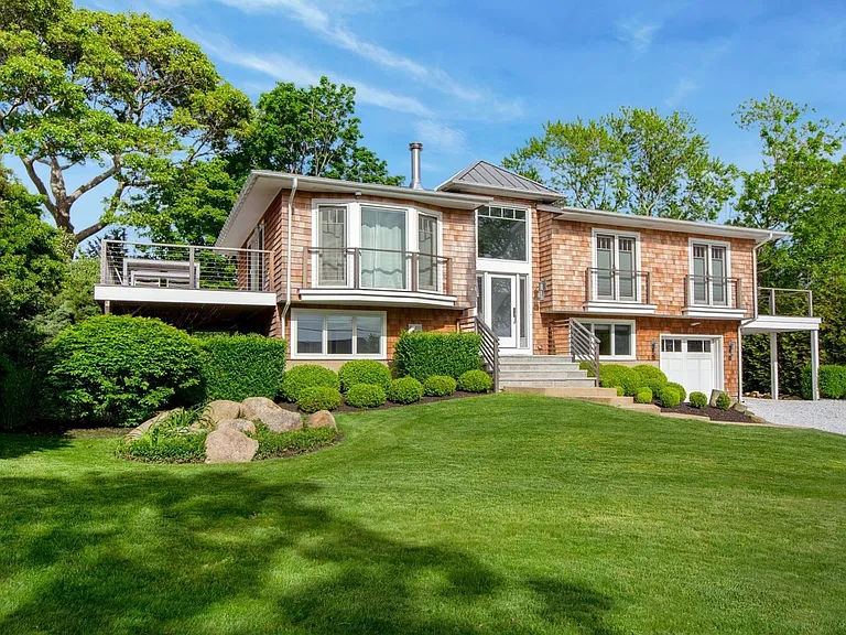 46 Cliff Dr — Photo 1