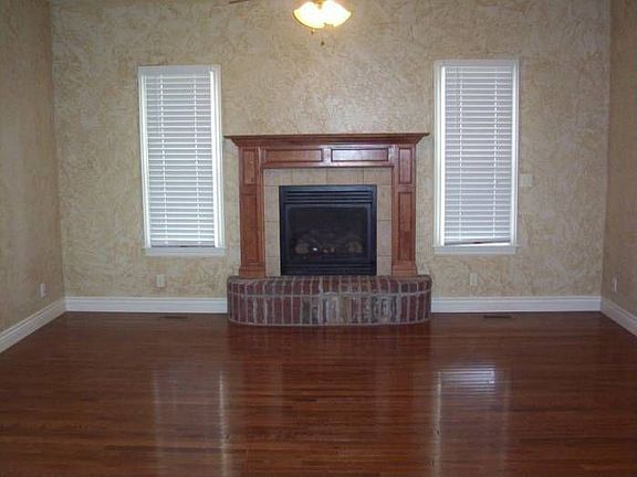Livingroom/ fireplace