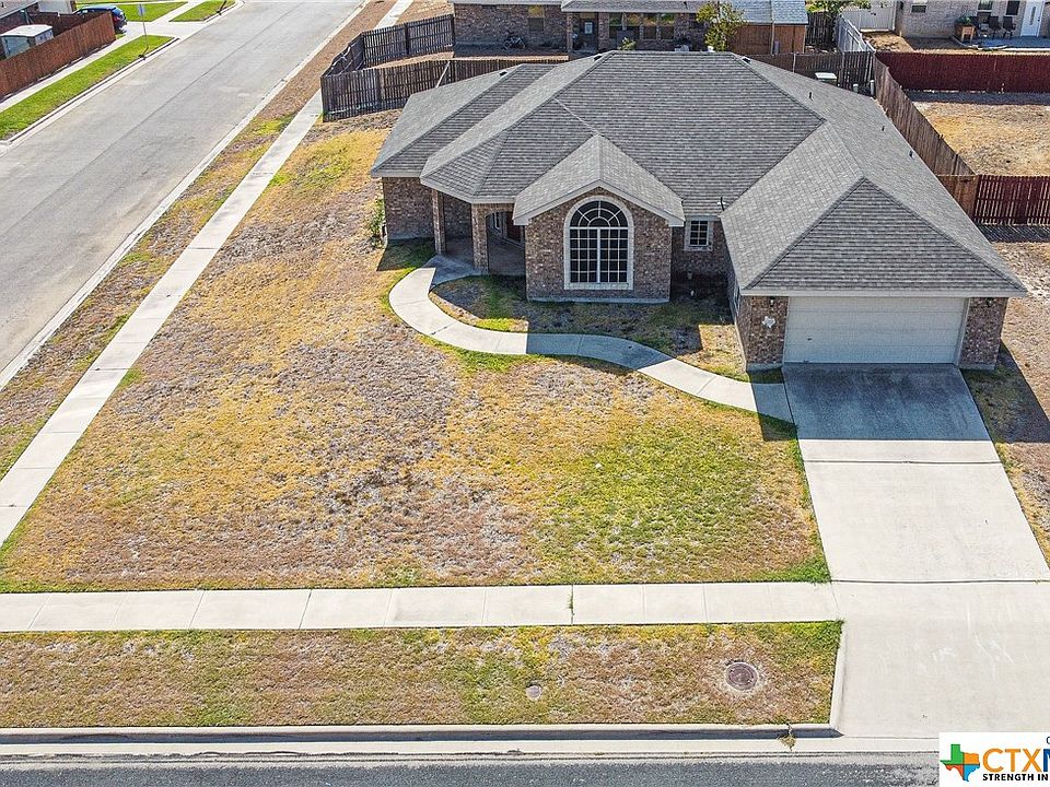 1st image of 3300 Sherwood Forest Dr