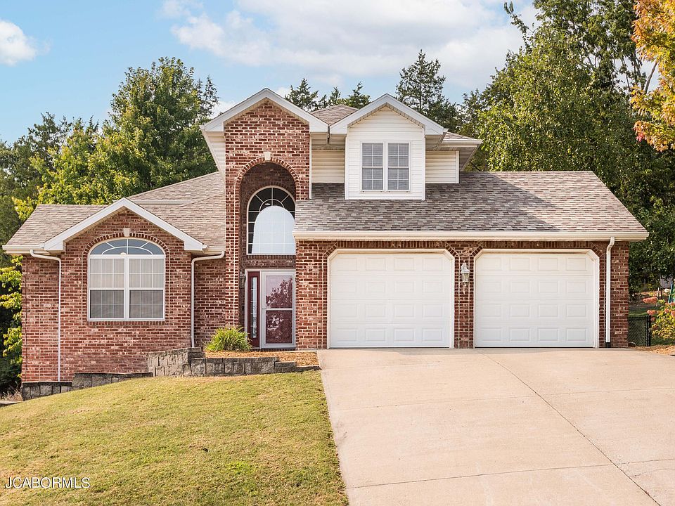 1st image of 908 Amethyst Ln