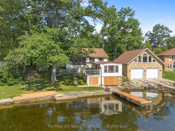 75 Fells Point Rd, Kawartha Lakes, ON K0M 1N0