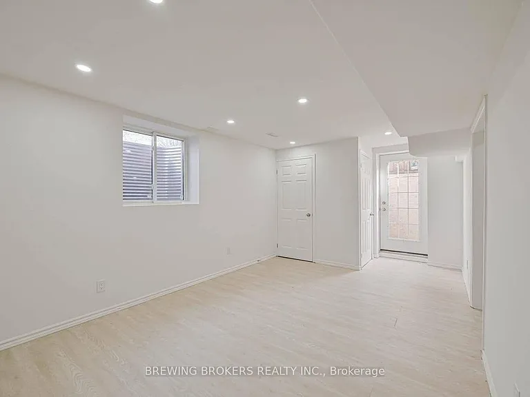 51 Jack Rabbit Cres — Photo 5