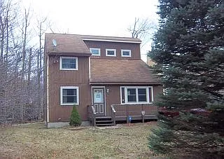 3083 Briarwood Dr photo 1