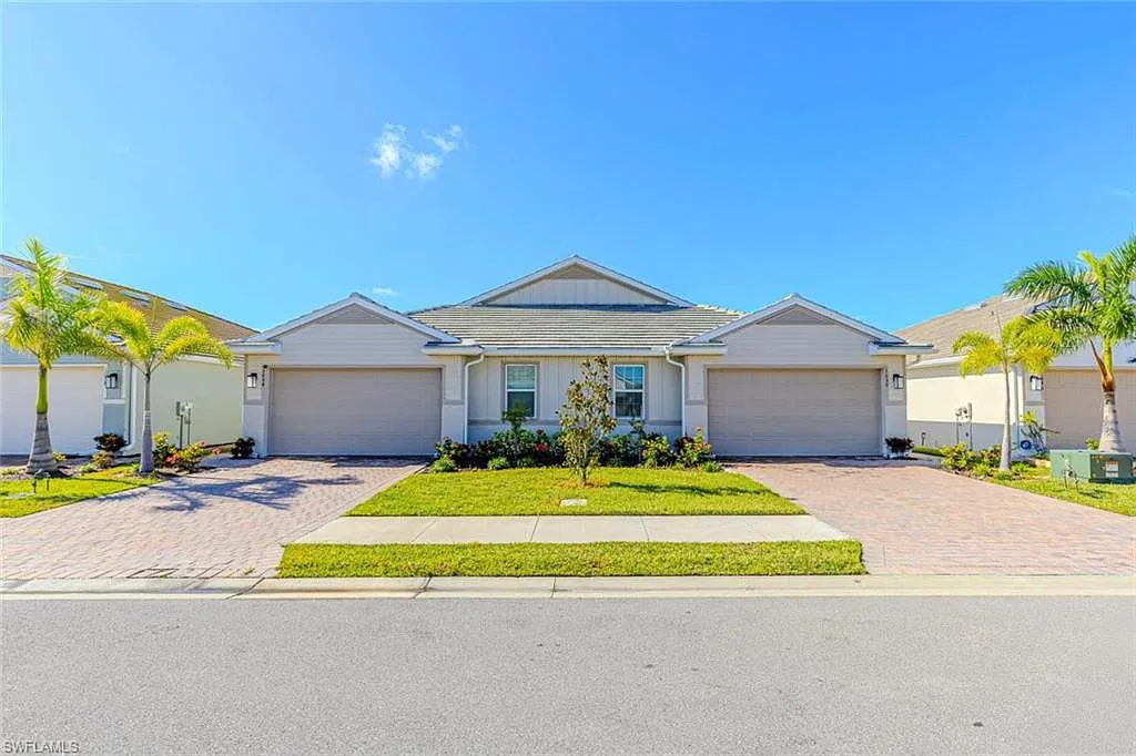 2 bed, 2.0 bath, 1496 sqft, $2,800 — Photo 1