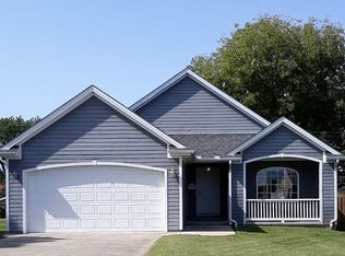 211 E 5th St, Waverly, OH 45690