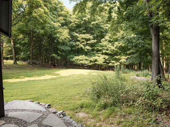 72 Old Quaker Hill Road, Monroe, NY 10950