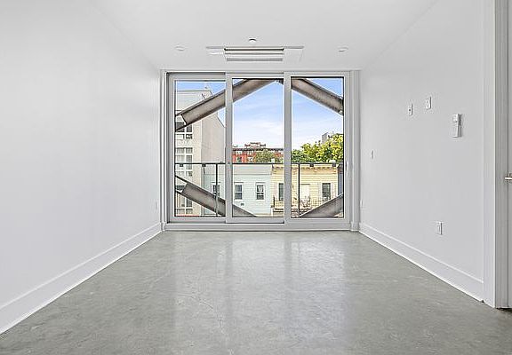 3rd image of 18 Melrose St #3F
