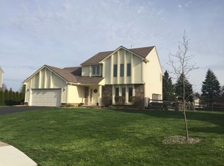 1567 Elk Ct, Perrysburg, OH 43551