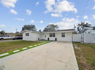 8560 Taft St, Hollywood, FL 33024