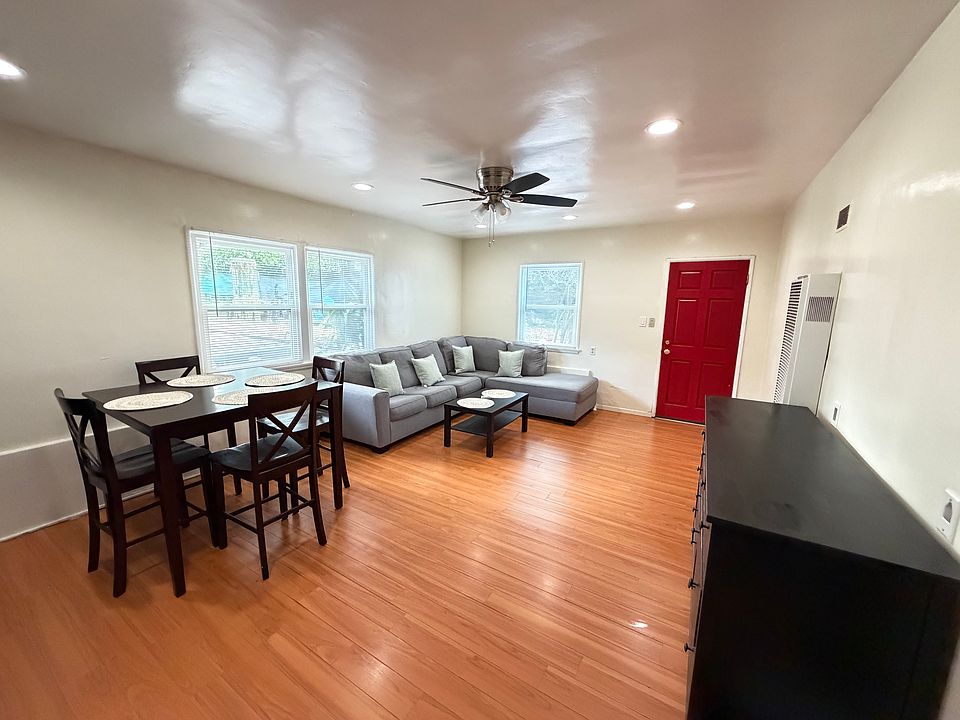 1st image of 4136 Mammoth Ave
