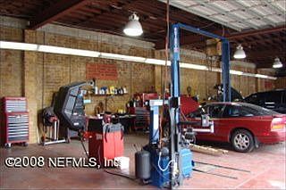 3rd image of 2726 N Main St