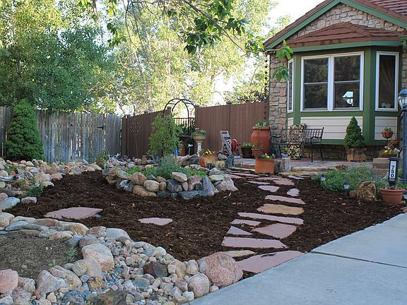 front yard1_05072014