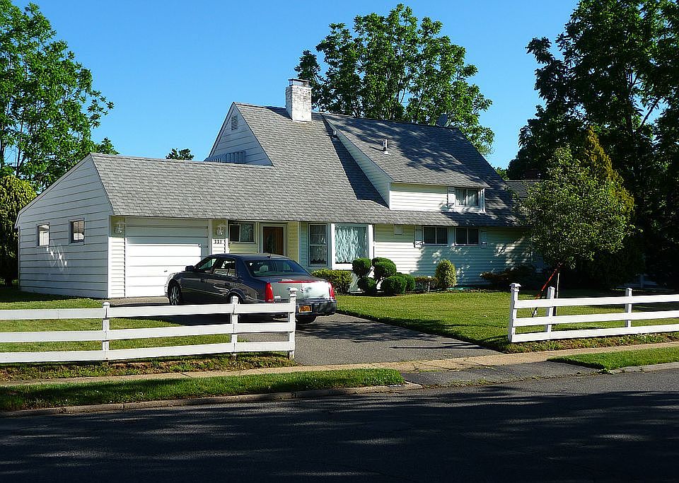 1st image of 331 Duckpond Dr S