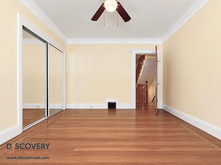 327 San Carlos Ave — Photo 36