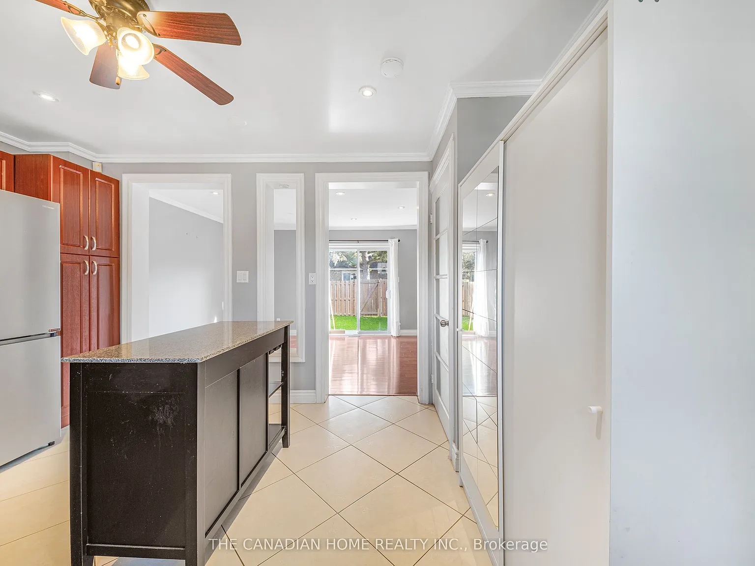 3 bed, $2,300 — Photo 4