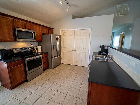 3rd image of 3060 Maddie Ln