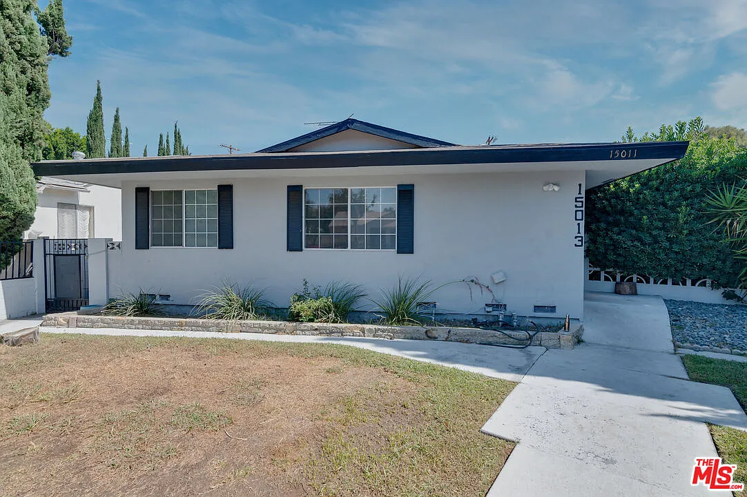 5 bed, 3.0 bath, 2450 sqft, $6,180 — Photo 1