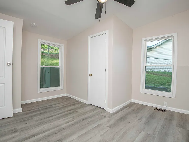 4112 Edington Rd — Photo 24