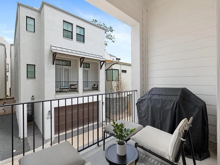 5326 Chandler St — Photo 12