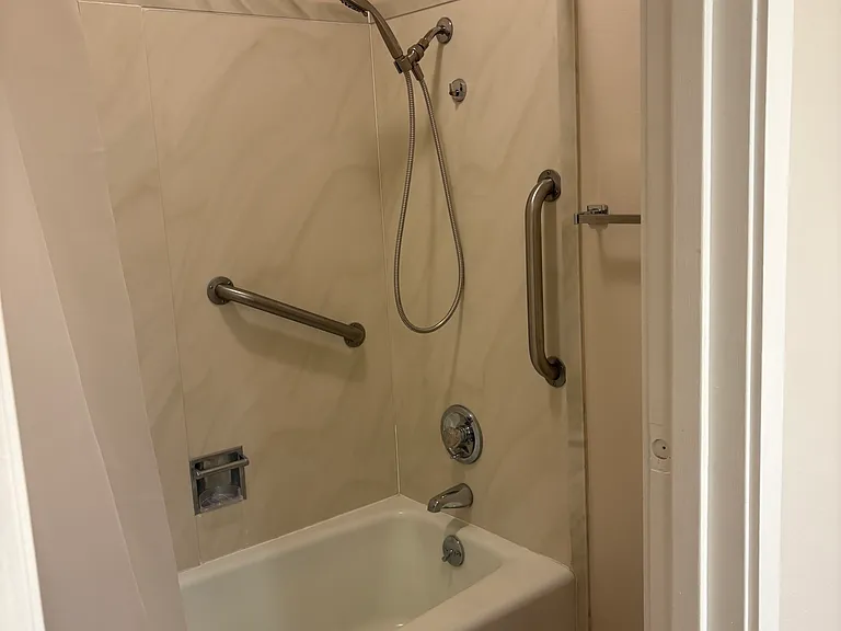 1155 Lakeside Dr #502 — Photo 11