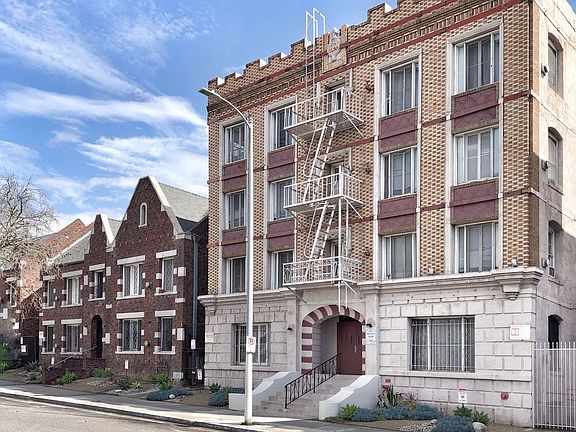 2nd image of 1742 N Edgemont St #110