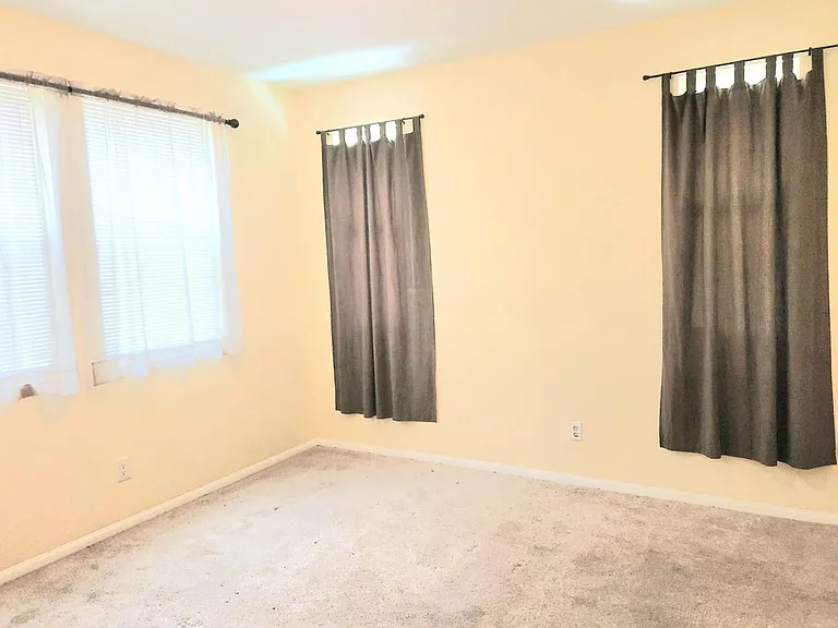 1823 Peach Ct #7 — Photo 17