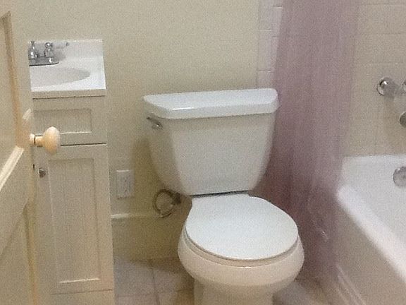 3rd image of 1702 Lincoln Ave APT 3