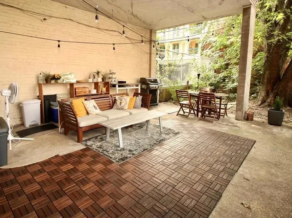 612 President Street image 1 of 4