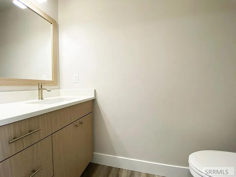 327 Lemmon Ln — Photo 6