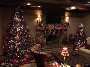 27 Twelve Pines Ct, Spring, TX 77381