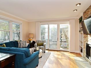1348 W Fletcher St, Chicago, IL 60657