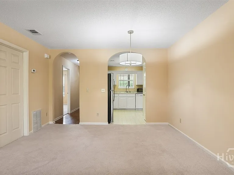 211 Edgewater Rd #40 — Photo 9