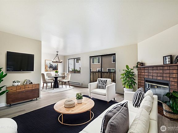 5th image of 4201 NE 5th Street #4117