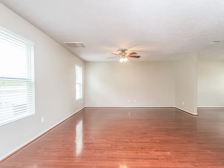 5153 Sunsail Dr — Photo 3